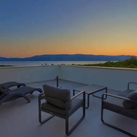 Villa Vila Tramonto *